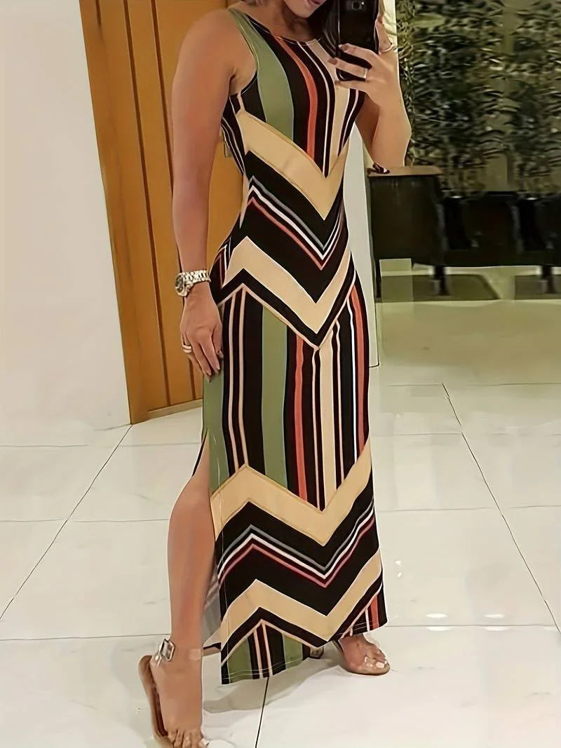 Women's Maxi Dress - Sleeveless Crew Neck - Chevron Stripe - High Side Slit