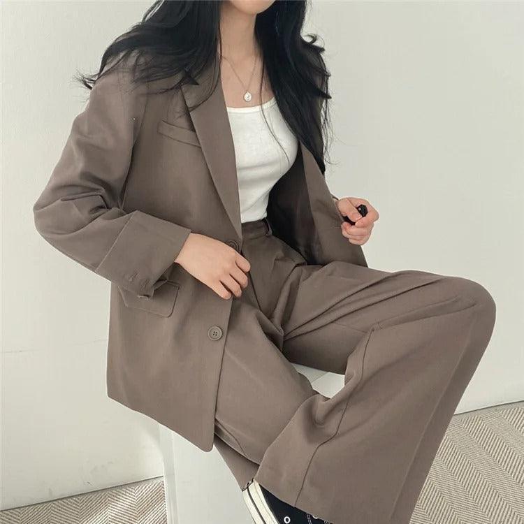 Women's Oversized Blazer And High-Waisted Trousers Tailored Fit