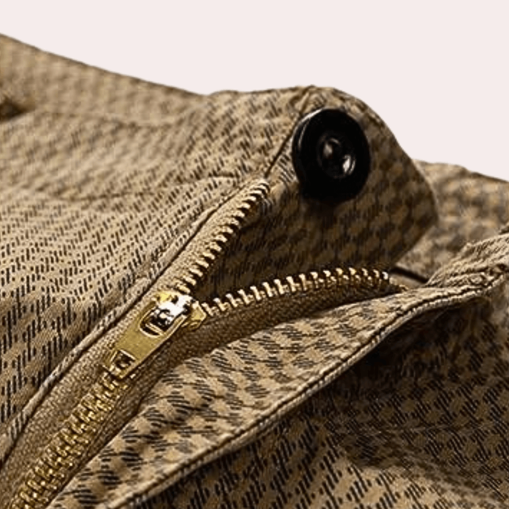 Men’s Lightweight Outdoor Shorts Breathable Fabric Casual Fit