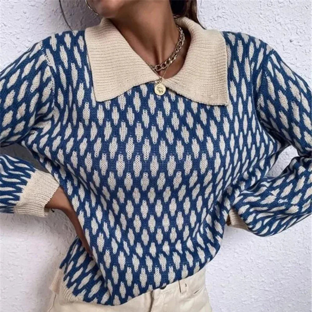 Women's Sweater with Collar Detail