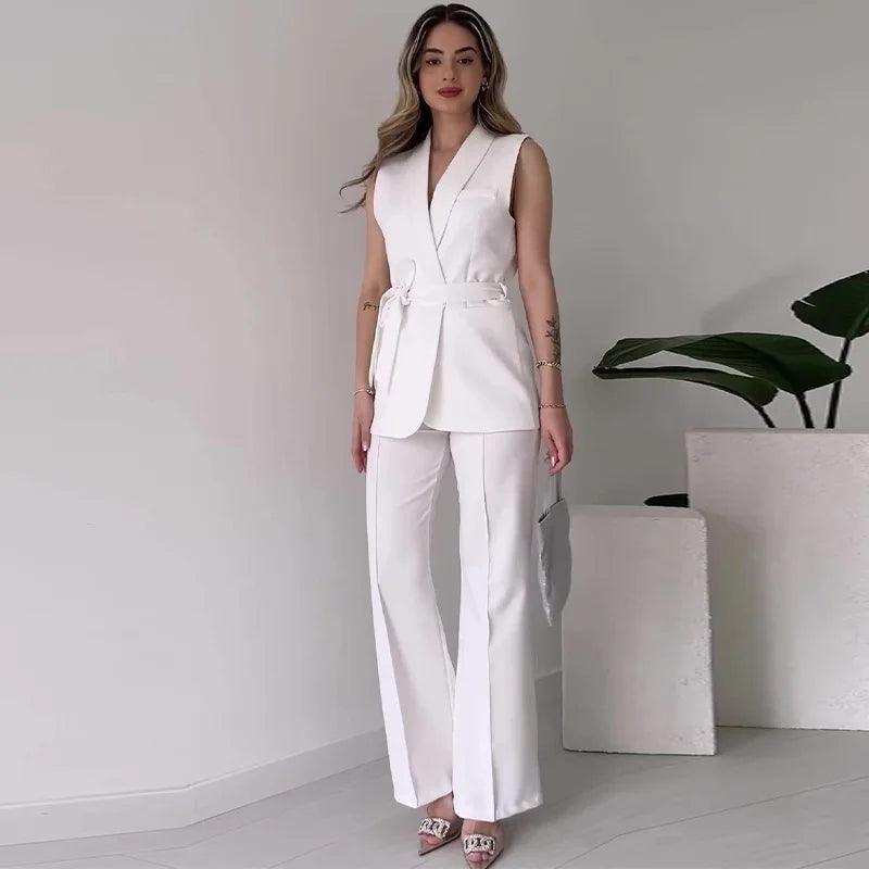 Women's Tailored Sleeveless Blazer Suit with V-Neck and High-Waisted Trousers