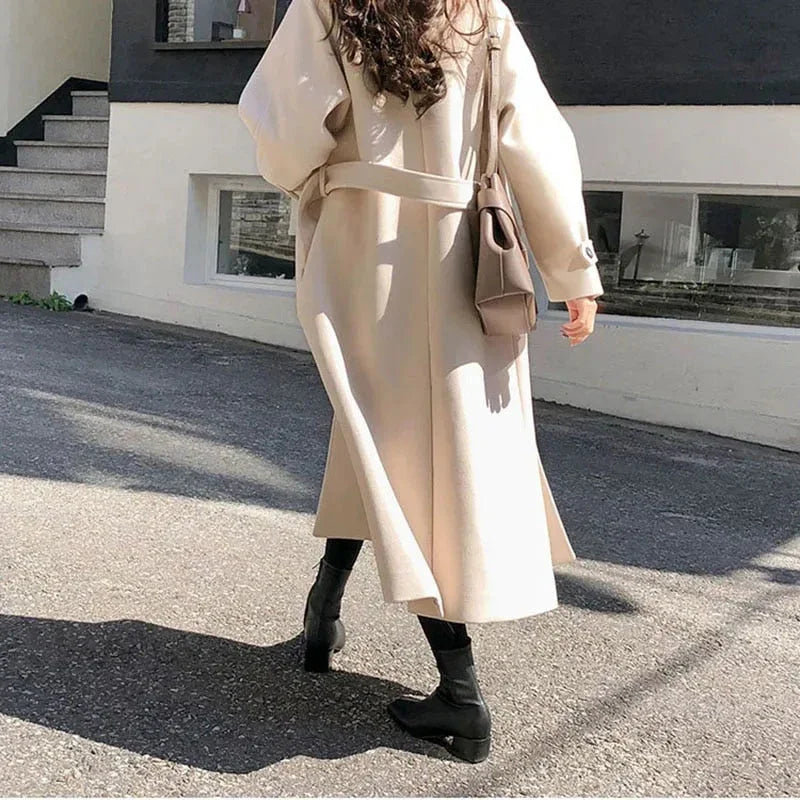 Women's Belted Trench Coat Elegant Style for Autumn/Winter