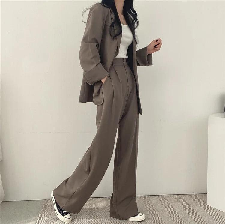Women's Oversized Blazer And High-Waisted Trousers Tailored Fit