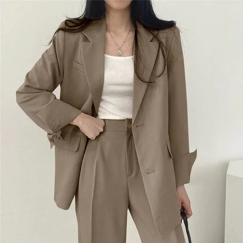 Women's Oversized Blazer And High-Waisted Trousers Tailored Fit
