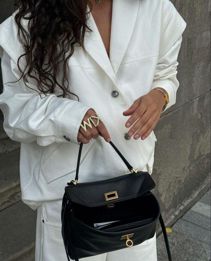 Women's Chic Crossbody Bag - northernnomad