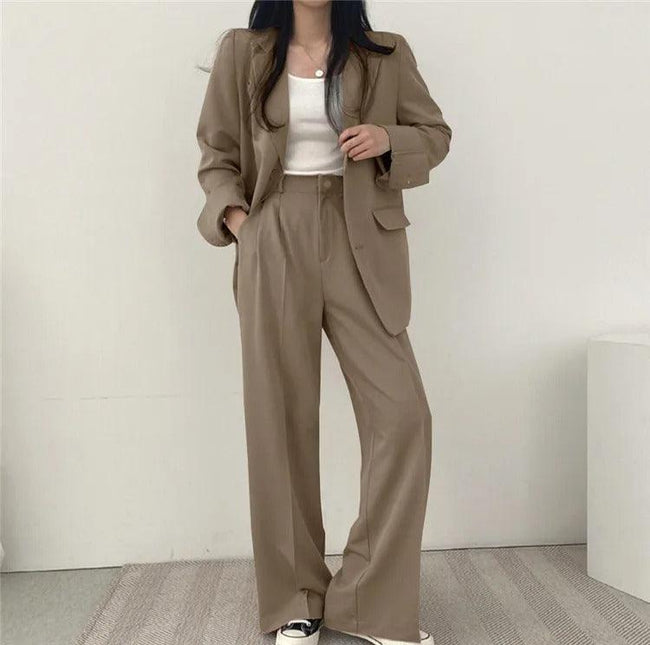 Women's Oversized Blazer And High-Waisted Trousers Tailored Fit