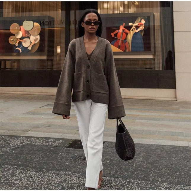 Women's Oversized Cardigan with Pockets and Buttons