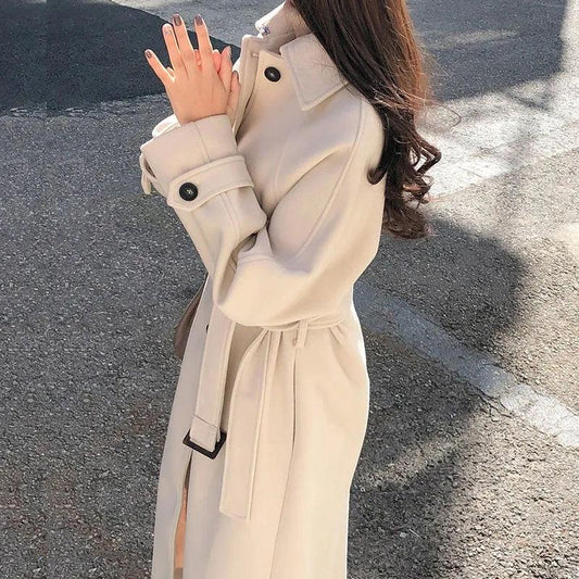 Women's Belted Trench Coat Elegant Style for Autumn/Winter