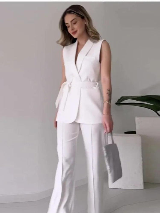 Women's Tailored Sleeveless Blazer Suit with V-Neck and High-Waisted Trousers