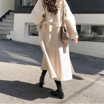Women's Belted Trench Coat Elegant Style for Autumn/Winter